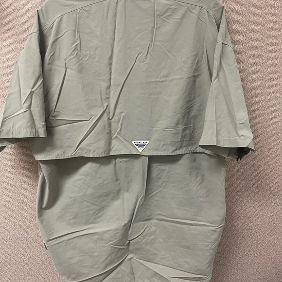 Men Columbia light Green Casual Button Down Shirt Lightweight, size Large - Picture 8 of 14